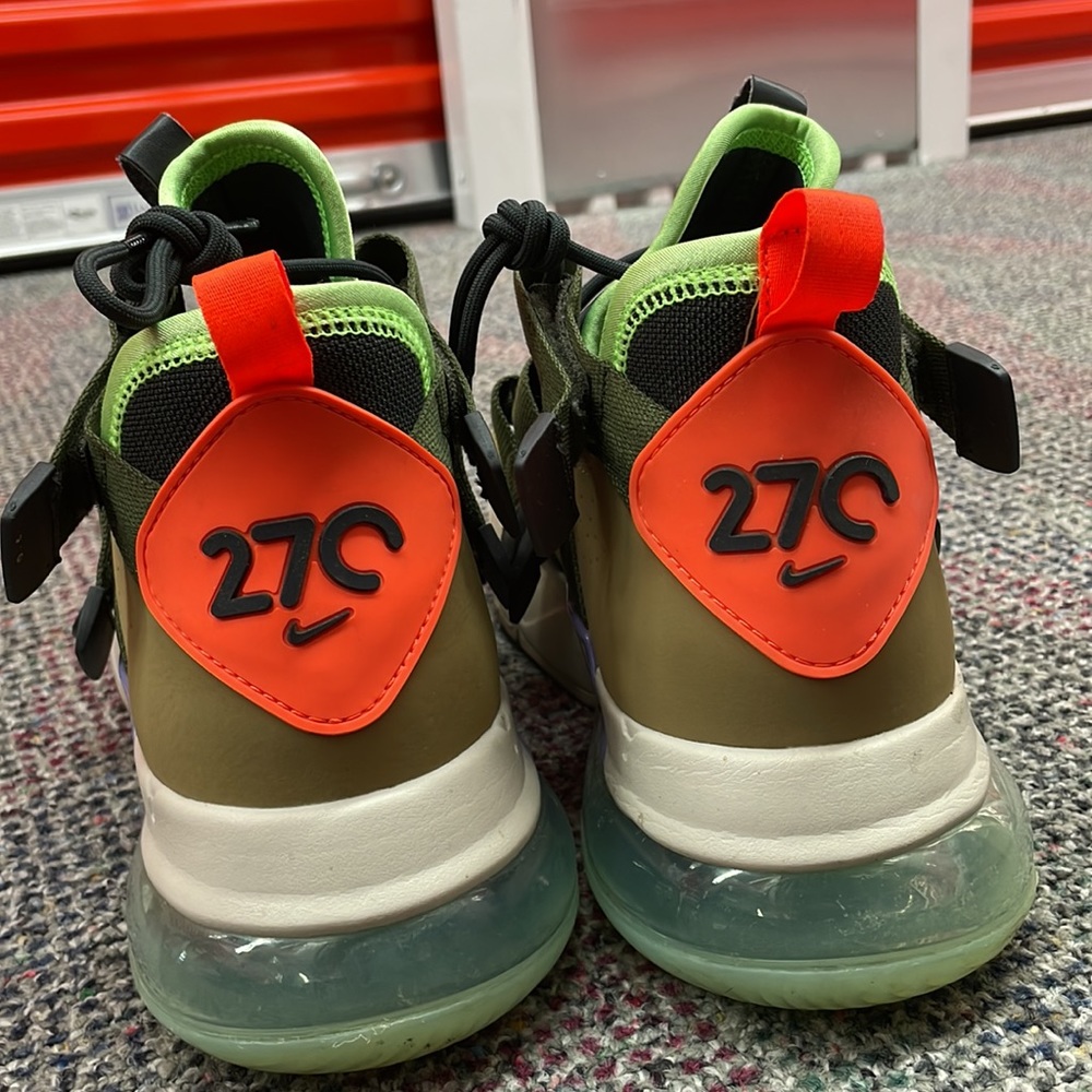 Nike - Picture 5 of 6